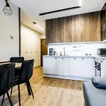 Makuszynskiego Lux Apartment *